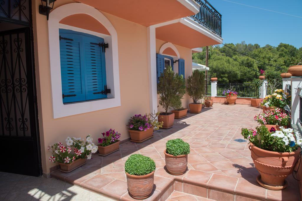 Maria Studios Poros Town المظهر الخارجي الصورة