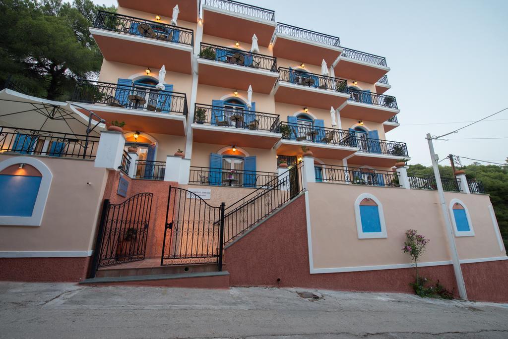 Maria Studios Poros Town المظهر الخارجي الصورة