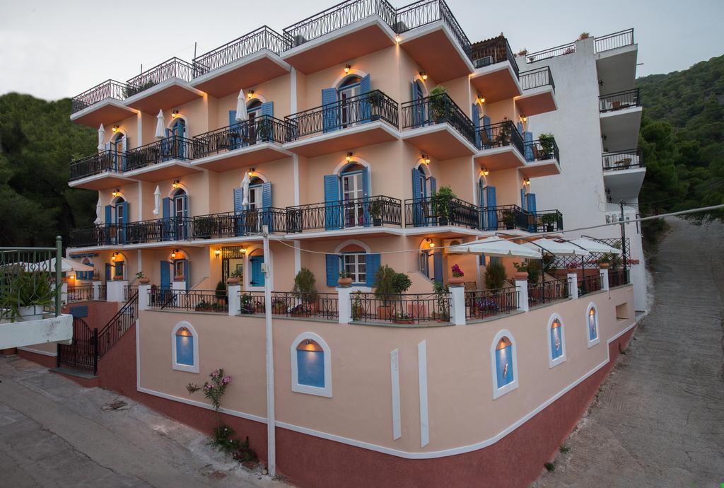 Maria Studios Poros Town المظهر الخارجي الصورة