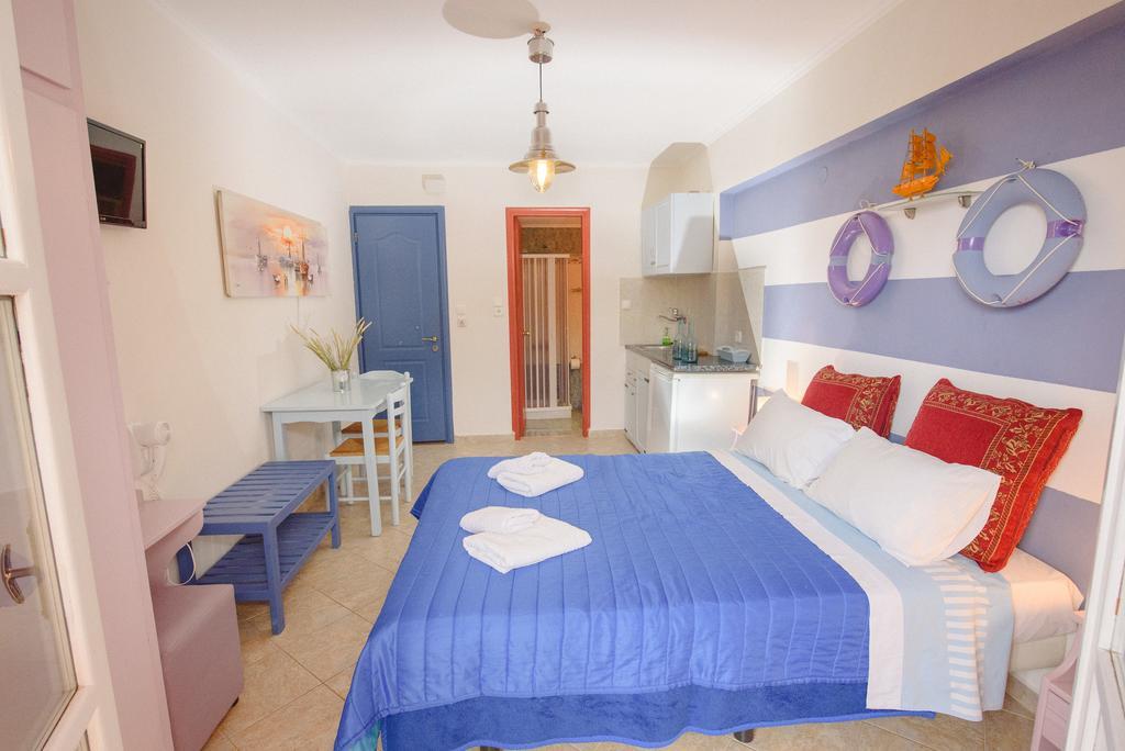 Maria Studios Poros Town المظهر الخارجي الصورة